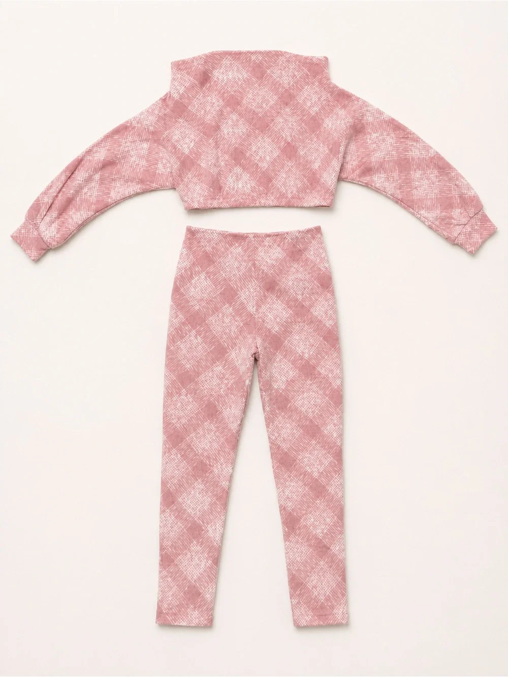 WIN WIN fleece two piece cropped top and matching leggings